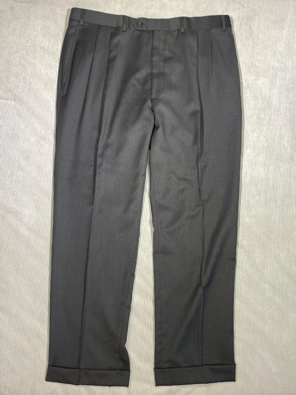 Valentino Wool Dress Pants Mens 39 Black Pleated Cuffed Suit Trousers Vintage